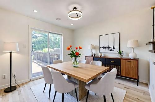 Salle à manger - 9745 Rue Riverin, Brossard, QC - Indoor Photo Showing Dining Room