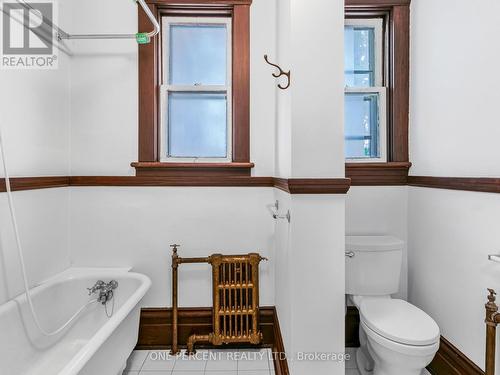 2nd Floor Unit - 270 Arlington Avenue, Ottawa, ON - Indoor Photo Showing Bathroom