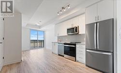 411 - 335 WHEAT BOOM DRIVE  Oakville, ON L6H 7C2