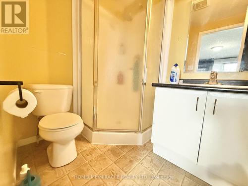 22 Madeleine Street, Kitchener, ON - Indoor Photo Showing Bathroom