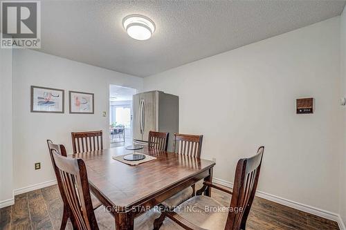 3203 Dovetail Mews, Mississauga, ON - Indoor Photo Showing Dining Room