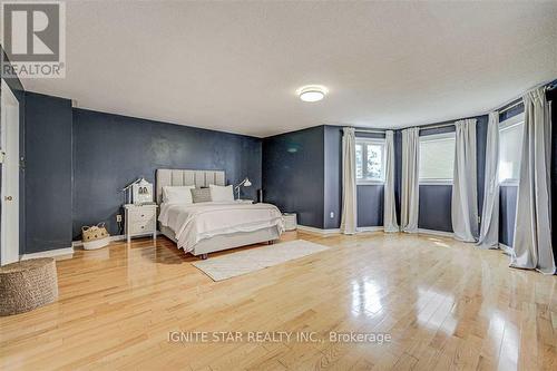 3203 Dovetail Mews, Mississauga, ON - Indoor Photo Showing Bedroom