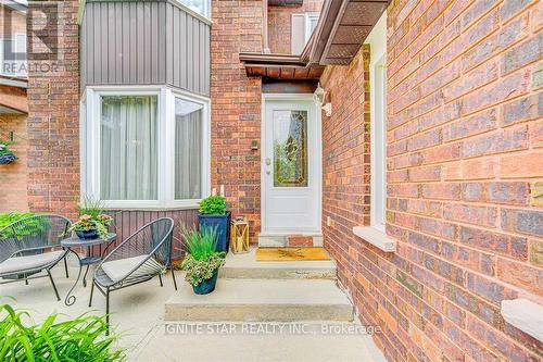 3203 Dovetail Mews, Mississauga, ON - Outdoor With Exterior
