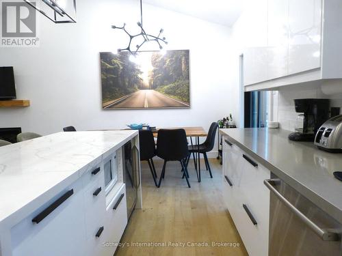 31 Slalom Gate Road, Collingwood, ON - Indoor