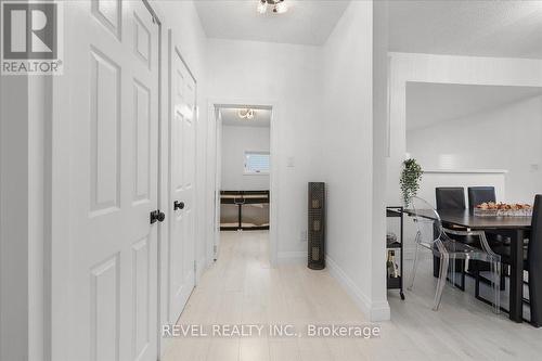 39 Division Street, Hamilton, ON - Indoor Photo Showing Other Room