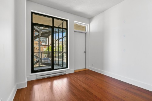 Bedroom - P1-302-3419 Av. Henri-Julien, Montréal (Le Plateau-Mont-Royal), QC - Indoor Photo Showing Other Room