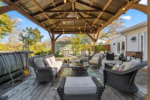 Cour - 520 Rue Main, Hudson, QC - Outdoor With Deck Patio Veranda With Exterior