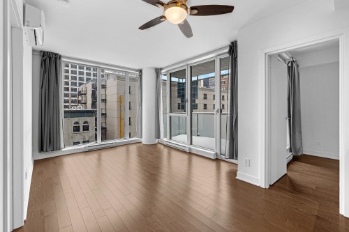 Living room - 405-1211 Rue Drummond, Montréal (Ville-Marie), QC - Indoor Photo Showing Other Room