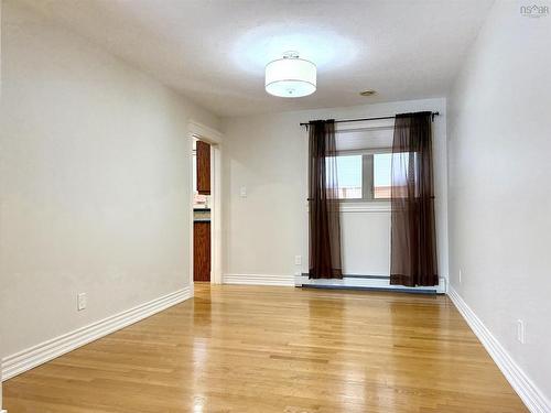 27 Regent Street, Amherst, NS 