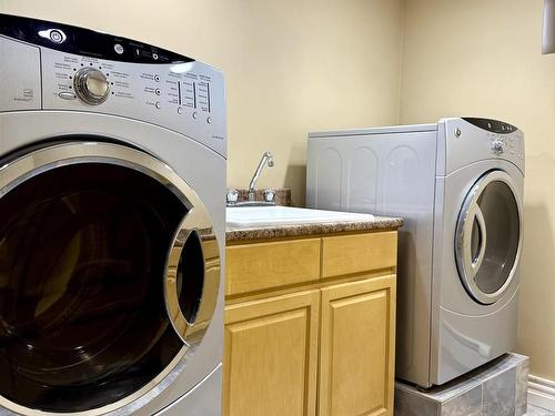 27 Regent Street, Amherst, NS 