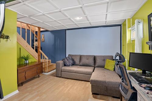 Salle familiale - 4 Ch. Des Lys, Gore, QC - Indoor