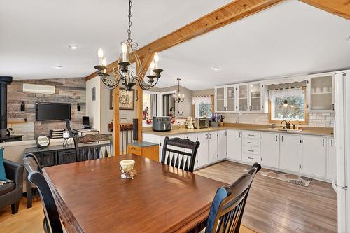 Cuisine - 4 Ch. Des Lys, Gore, QC - Indoor Photo Showing Dining Room