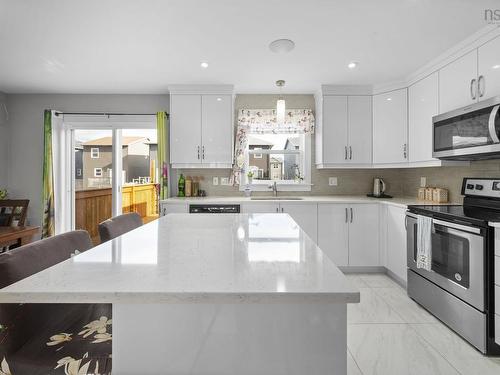 182 Titanium Crescent, Halifax, NS 