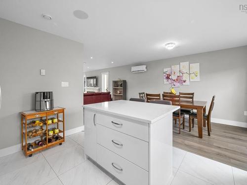 182 Titanium Crescent, Halifax, NS 