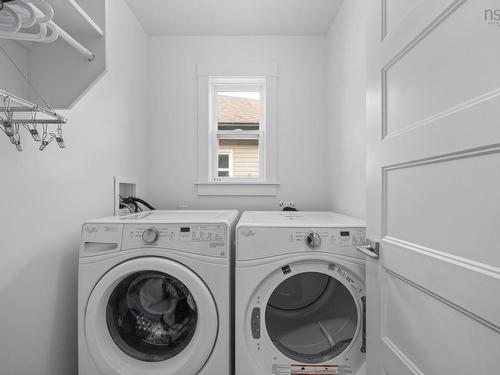 182 Titanium Crescent, Halifax, NS 