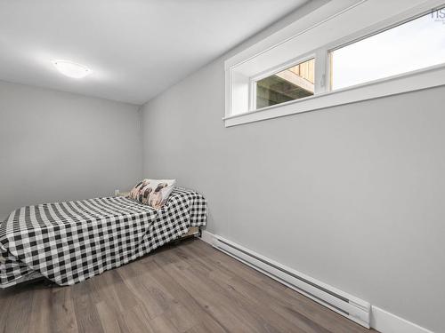 182 Titanium Crescent, Halifax, NS 