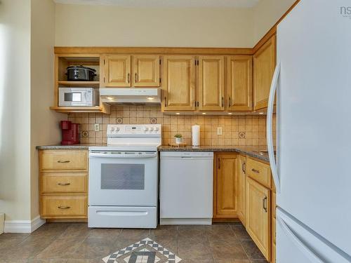 607 6095 Coburg Road, Halifax, NS 