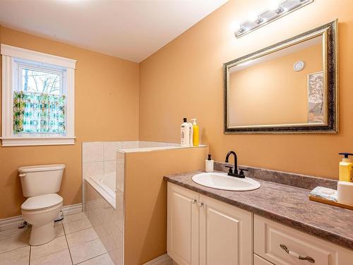 35 Granter Road, Bedford, NS 