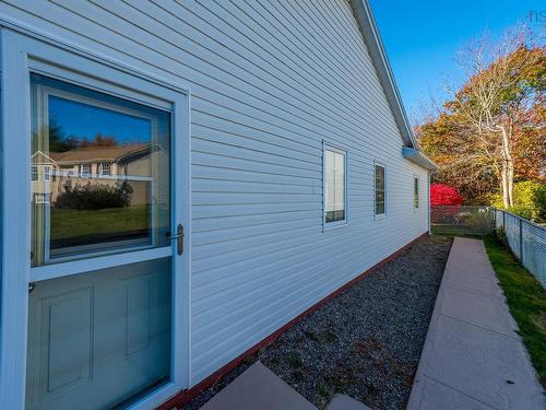 16 White Dove Court, Halifax, NS 