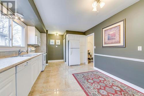 664 Geneva Park Drive, Burlington, ON - Indoor Photo Showing Other Room