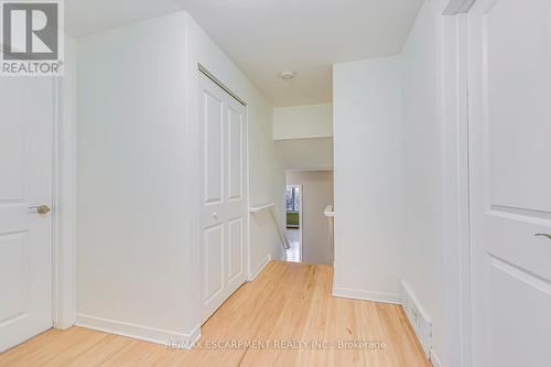664 Geneva Park Drive, Burlington, ON - Indoor Photo Showing Other Room