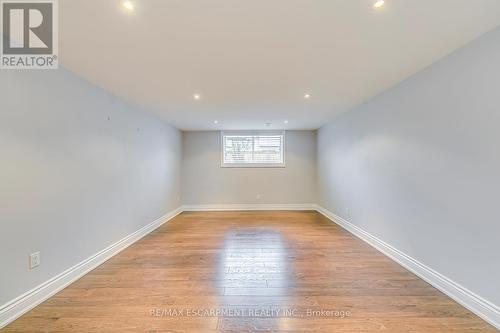 664 Geneva Park Drive, Burlington, ON - Indoor Photo Showing Other Room