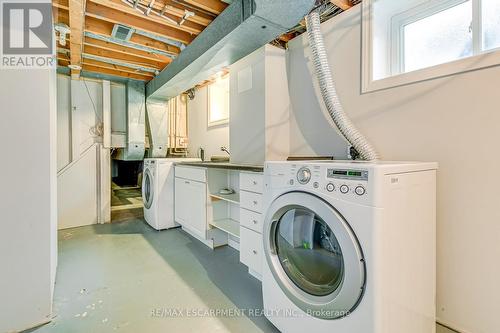 664 Geneva Park Drive, Burlington, ON - Indoor Photo Showing Laundry Room