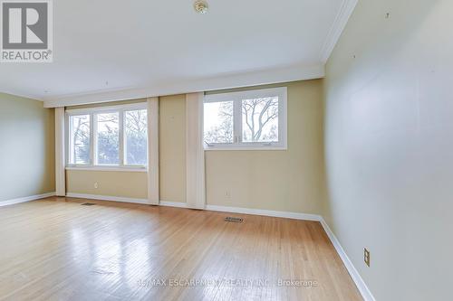 664 Geneva Park Drive, Burlington, ON - Indoor Photo Showing Other Room