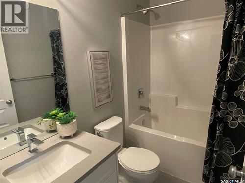 350 Cowessess Road, Saskatoon, SK - Indoor Photo Showing Bathroom