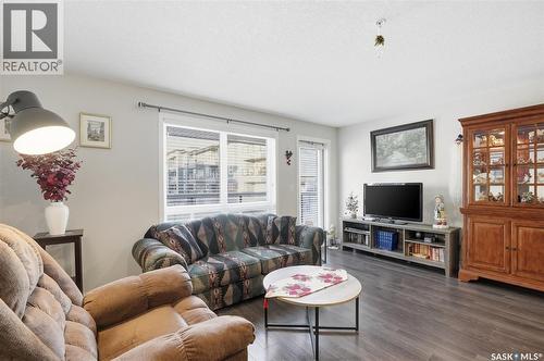 3101 106 Willis Crescent, Saskatoon, SK - Indoor Photo Showing Living Room