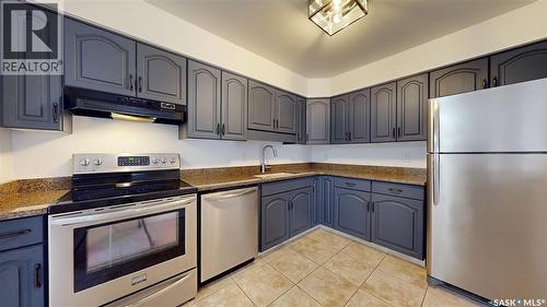 304 2315 Cornwall Street, Regina, SK - Indoor Photo Showing Kitchen