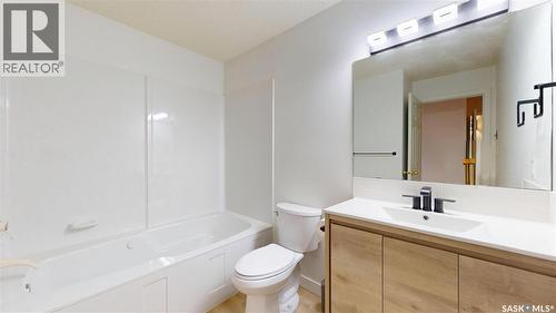 304 2315 Cornwall Street, Regina, SK - Indoor Photo Showing Bathroom
