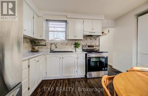 53 Norfolk Avenue, Cambridge, ON - Indoor Photo Showing Kitchen