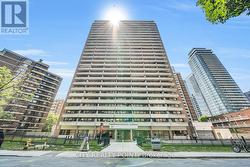 1515 - 33 ISABELLA STREET  Toronto, ON M4Y 2P7
