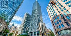 2009 - 38 GRENVILLE STREET  Toronto, ON M4Y 1A5