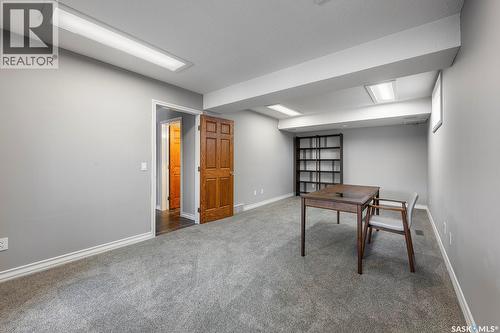 5054 Wascana Vista Court, Regina, SK - Indoor