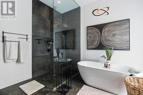 3455 Grand Oak Crossing, London South (South V), ON - Indoor Photo Showing Bathroom