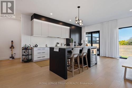 3455 Grand Oak Crossing, London South (South V), ON - Indoor