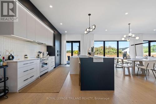 3455 Grand Oak Crossing, London South (South V), ON - Indoor