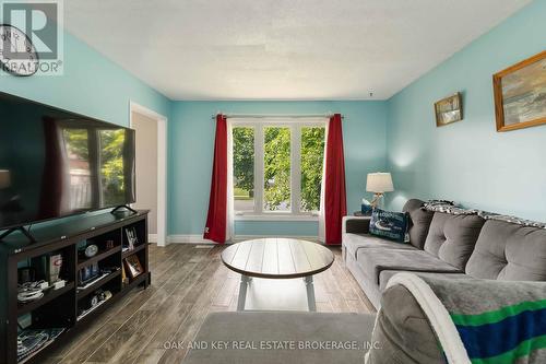 6 Weymouth Drive, London East (East I), ON - Indoor Photo Showing Living Room