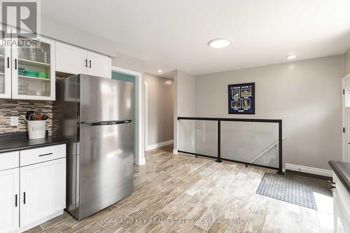 6 Weymouth Drive, London East (East I), ON - Indoor