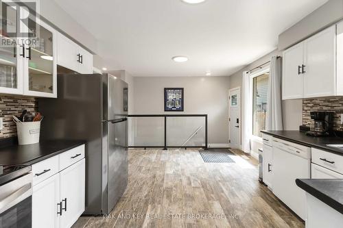 6 Weymouth Drive, London East (East I), ON - Indoor Photo Showing Kitchen