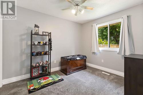 6 Weymouth Drive, London East (East I), ON - Indoor