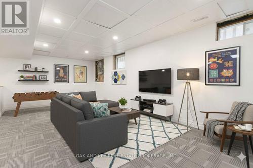 6 Weymouth Drive, London East (East I), ON - Indoor