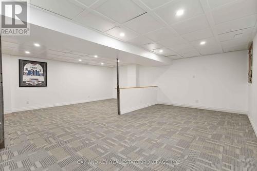 6 Weymouth Drive, London East (East I), ON - Indoor