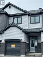 28 ATOP LANE  Ottawa, ON K1X 0H2