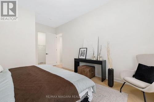 Primary Bedroom - 6 Butternut Crescent, Fort Erie (Ridgeway), ON - Indoor Photo Showing Bedroom