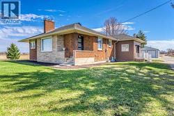 4083 LONDON LINE Plympton-Wyoming, ON N0N 1T0