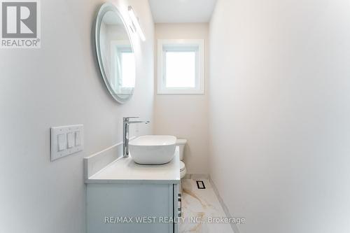 185 Riverview Boulevard, St. Catharines, ON - Indoor Photo Showing Bathroom