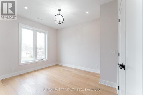 185 Riverview Boulevard, St. Catharines, ON - Indoor Photo Showing Other Room